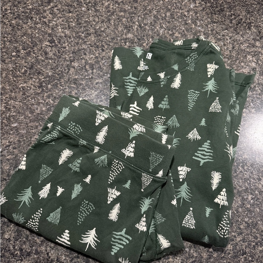 Duluth Trading Co Green Tree Print Pajamas